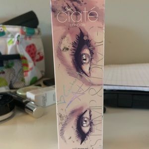 Ciate stamp and drag liner